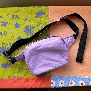 Baggu Puffy Fanny Pack in Lilac